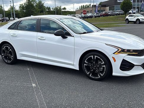 Used 2024 Kia K5 GT-Line w/ GT-Line Premium Package FWD image 2