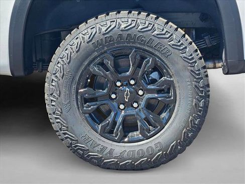 New 2026 Chevrolet Silverado 1500 ZR2 w/ LPO, Dark Essentials Package AWD/4WD image 11
