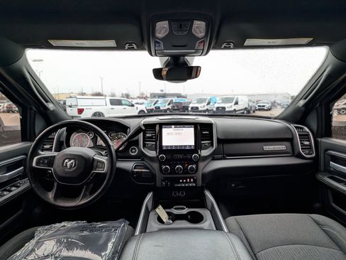 Used 2024 RAM 3500 Big Horn w/ Sport Appearance Package image 13