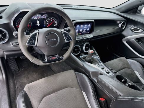 Used 2021 Chevrolet Camaro SS RWD image 14