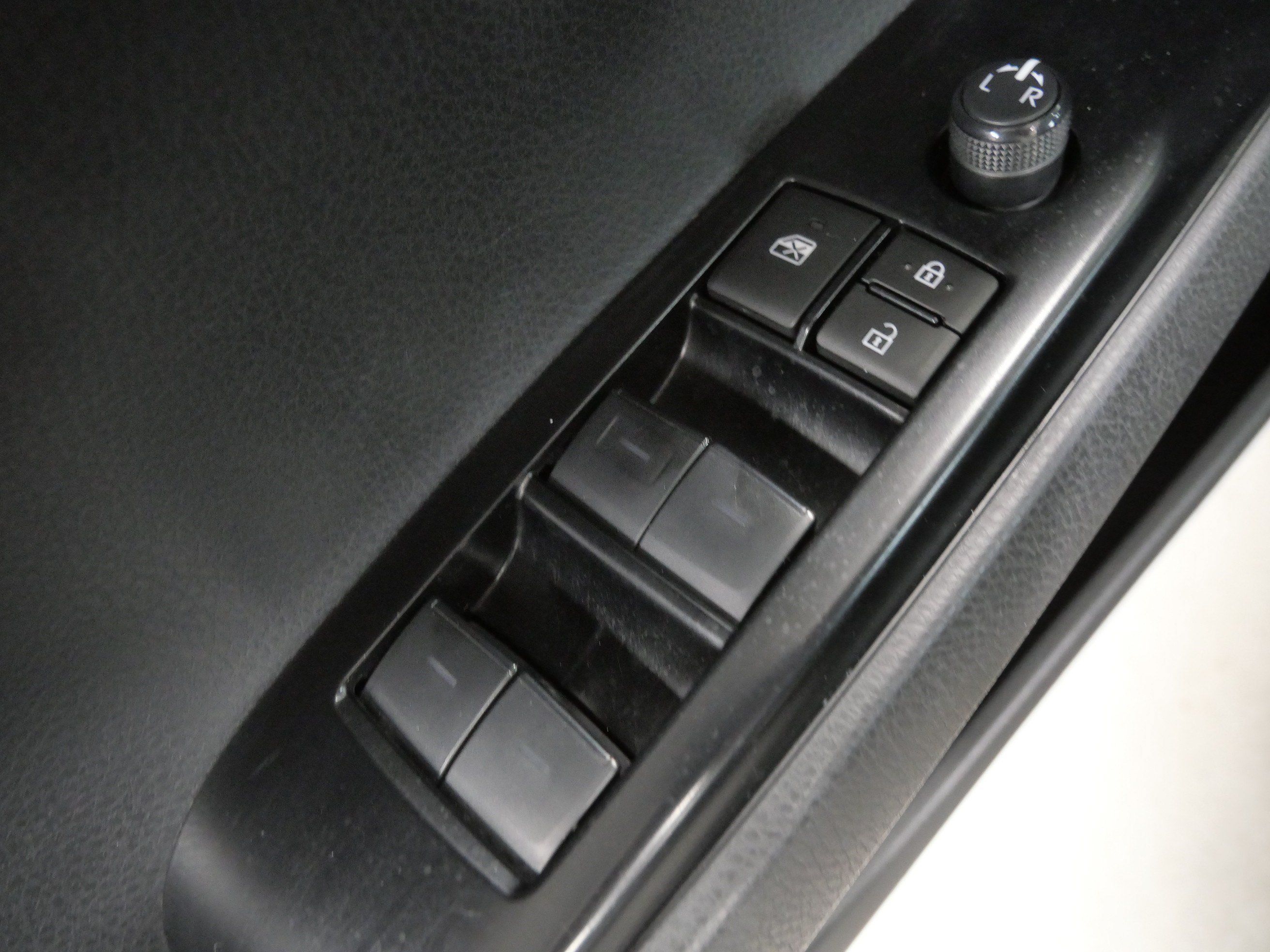 Used 2025 Toyota Camry LE FWD image 20