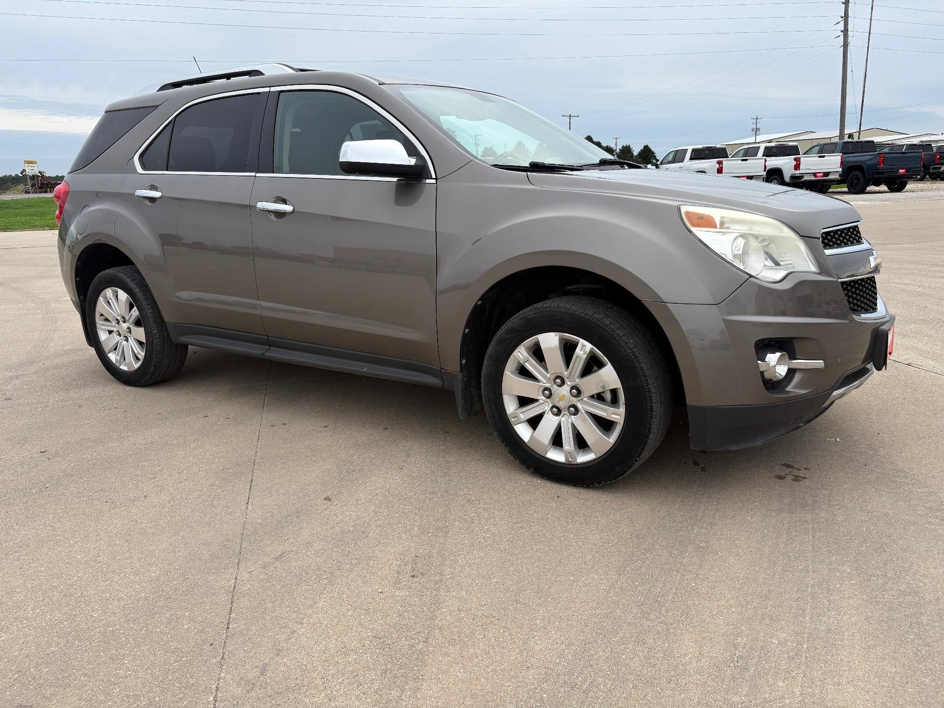 Used 2011 Chevrolet Equinox LTZ AWD/4WD image 8