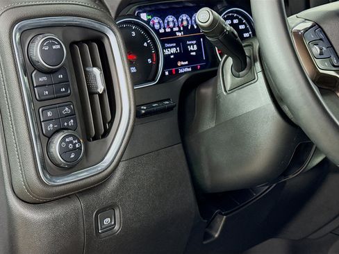 Used 2023 Chevrolet Silverado 3500 High Country AWD/4WD image 12