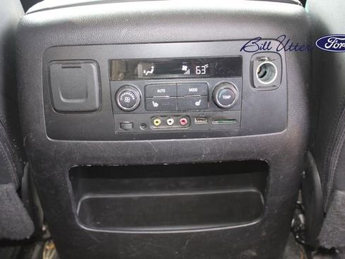 Used 2016 Chevrolet Suburban LT image 16