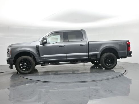 New 2026 Ford F250 Lariat w/ Black Appearance Package image 27