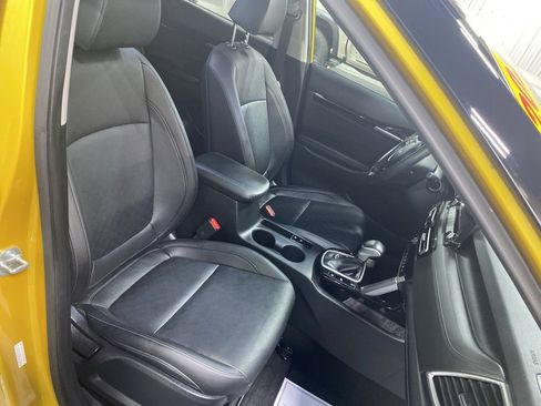 Used 2022 Kia Seltos SX w/ Sunroof Package image 10