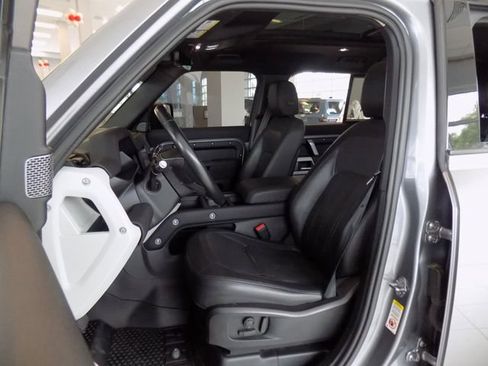 Used 2022 Land Rover Defender 110 X-Dynamic SE AWD/4WD image 14