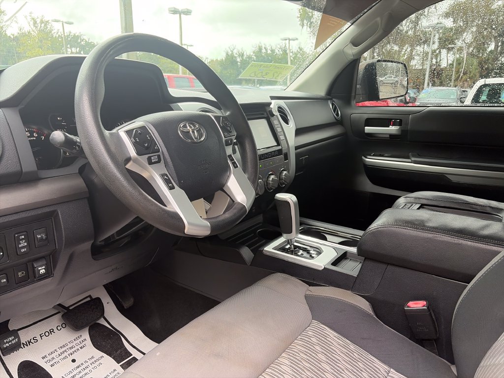 Used 2019 Toyota Tundra SR5 w/ Convenience Package AWD/4WD image 8