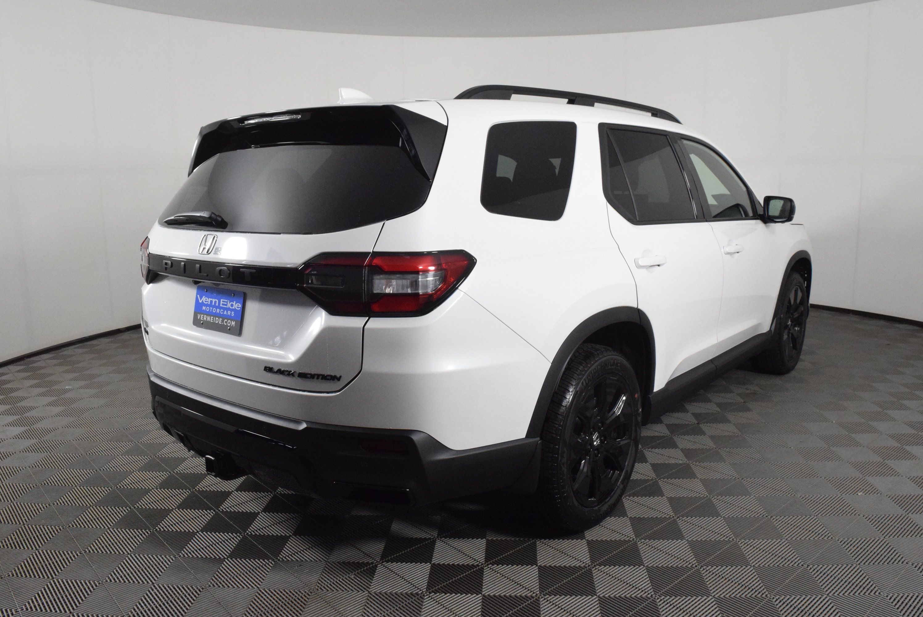 New 2026 Honda Pilot Black Edition image 6