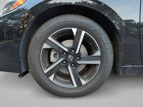 Used 2024 Nissan Sentra SV FWD image 13
