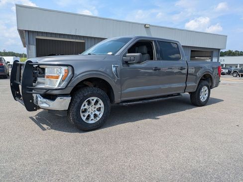 Used 2022 Ford F150 XLT w/ Equipment Group 301A Mid AWD/4WD image 8