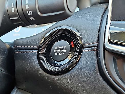 Used 2022 Jeep Compass Limited image 25