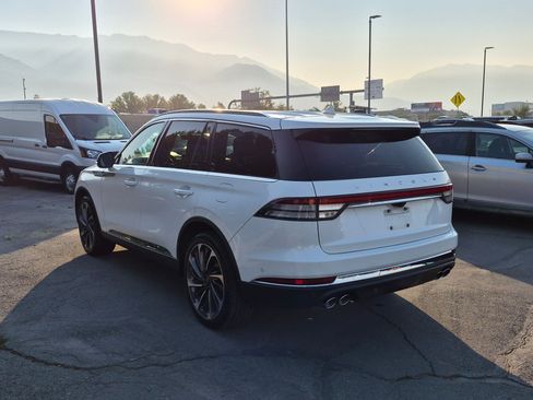 Used 2021 Lincoln Aviator Reserve w/ Equipment Group 202A AWD/4WD image 8