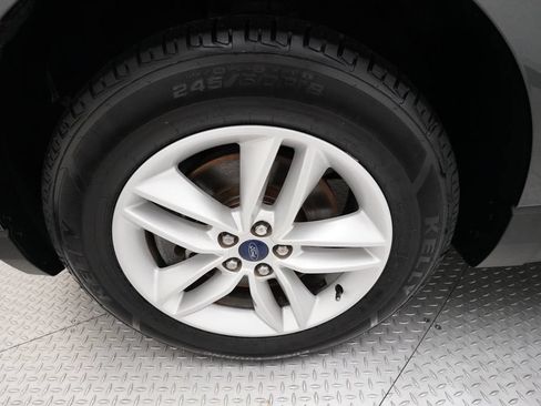 Used 2017 Ford Edge SEL w/ Equipment Group 201A AWD/4WD image 27