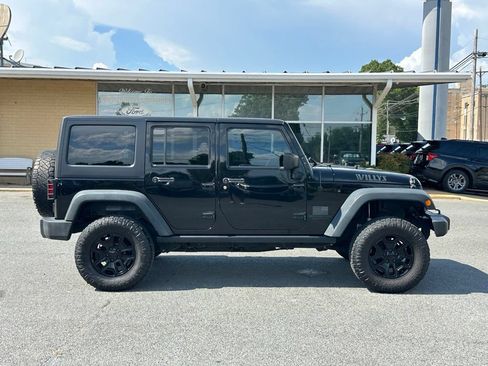 Used 2016 Jeep Wrangler Unlimited Sport AWD/4WD image 9