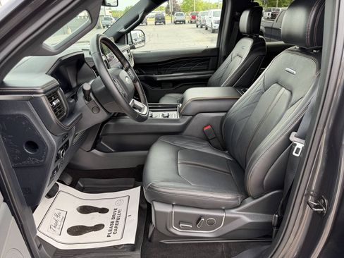 Used 2023 Ford Expedition Max Platinum AWD/4WD image 11
