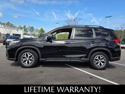 Used 2019 Subaru Forester Premium image 3