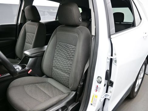 Used 2020 Chevrolet Equinox LT AWD/4WD image 11