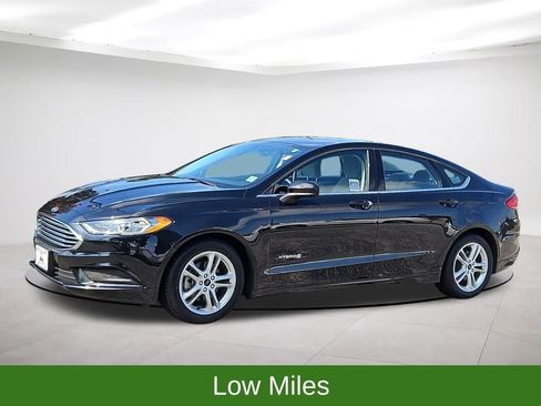 Used 2018 Ford Fusion S image 3
