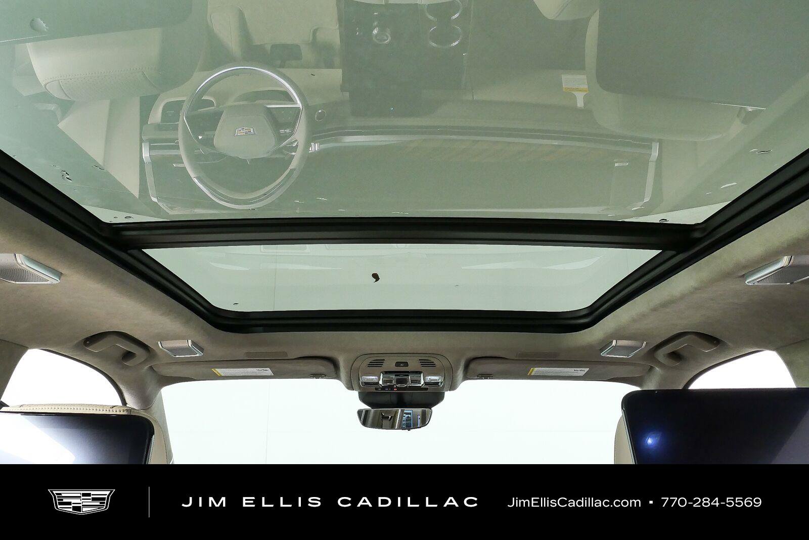 New 2026 Cadillac Escalade Platinum Sport w/ LPO, ONYX Package AWD/4WD image 17