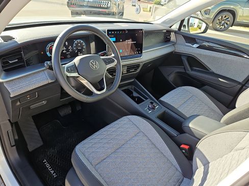 New 2025 Volkswagen Tiguan S image 10