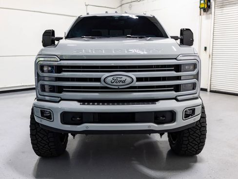 Used 2025 Ford F250 Platinum AWD/4WD image 5