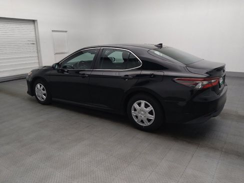 Used 2021 Toyota Camry LE FWD image 3