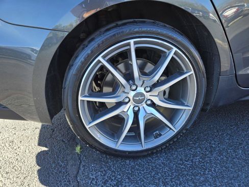 Used 2023 Genesis G70 2.0T image 43