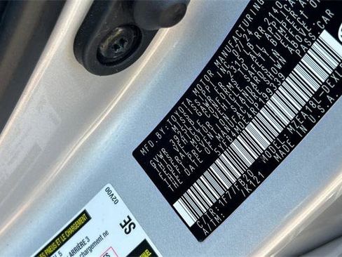 Certified 2024 Toyota Corolla LE image 31