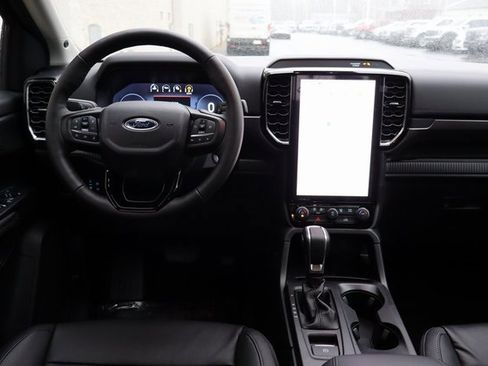 New 2025 Ford Ranger Lariat w/ Black Appearance Package image 5