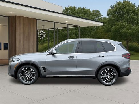 New 2026 BMW X5 xDrive40i w/ Premium Package image 11
