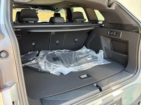 Used 2025 BMW X3 xDrive30i w/ Convenience Package image 18