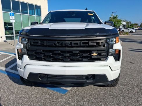 Used 2023 Chevrolet Silverado 1500 Custom RWD image 2