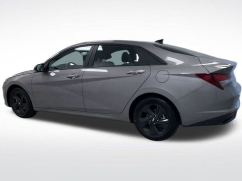 Used 2022 Hyundai Elantra SEL w/ Cargo Package image 20