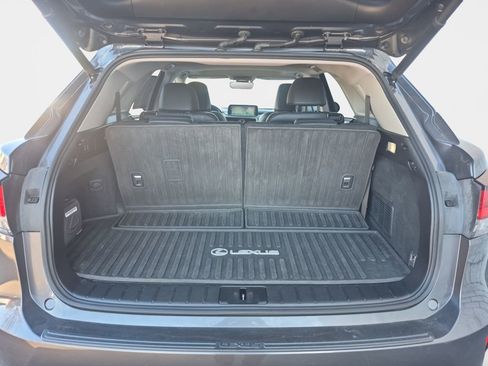 Used 2022 Lexus RX 350L Premium w/ Premium Package image 23