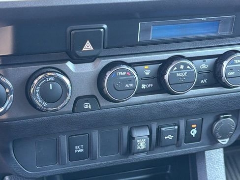 Certified 2023 Toyota Tacoma TRD Off-Road image 14