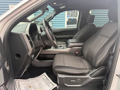 Used 2018 Ford Expedition XLT AWD/4WD image 9