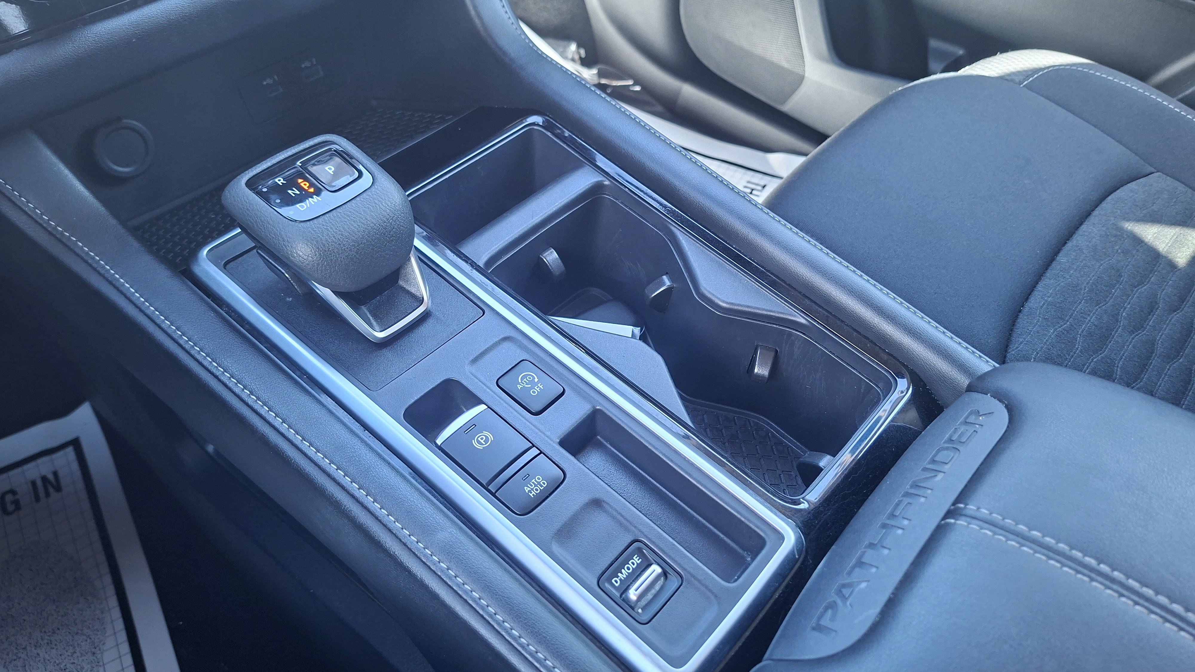 Certified 2025 Nissan Pathfinder SV FWD image 16