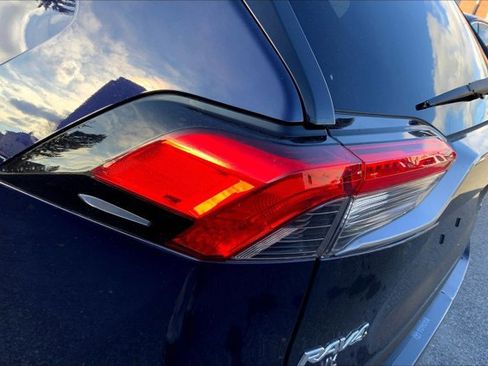 Used 2020 Toyota RAV4 XSE image 28