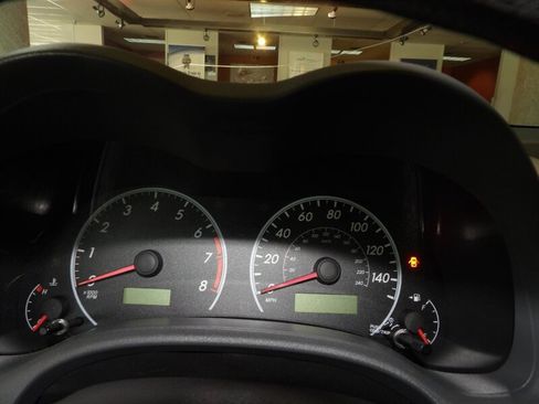 Used 2010 Toyota Corolla image 12