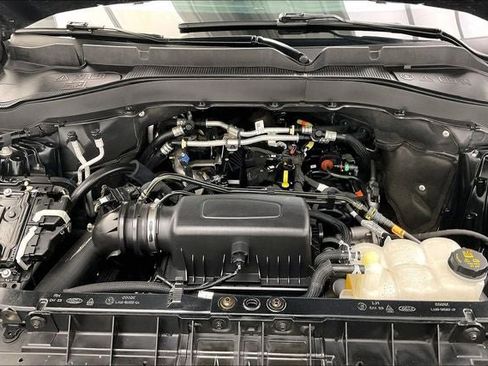 Used 2023 Ford Explorer XLT w/ Equipment Group 202A image 28