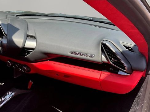 Used 2019 Ferrari 488 GTB RWD image 21