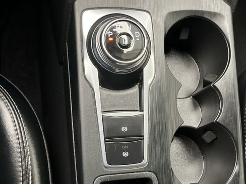 Certified 2024 Ford Escape Platinum image 25