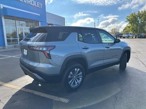 New 2026 Chevrolet Equinox LT image 3