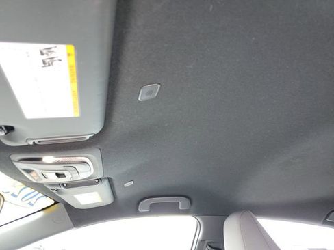 Used 2023 Toyota Corolla SE image 31