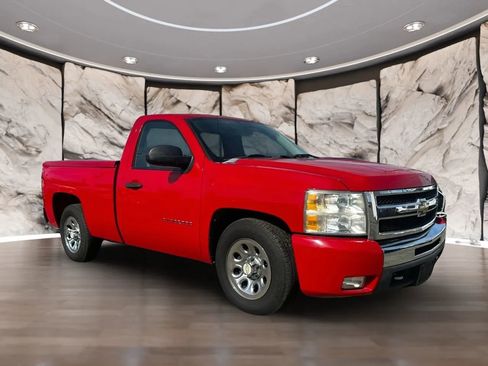 Used 2011 Chevrolet Silverado 1500 LT w/ Interior Plus Package image 3