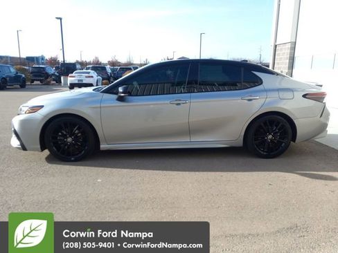 Used 2023 Toyota Camry XSE image 6