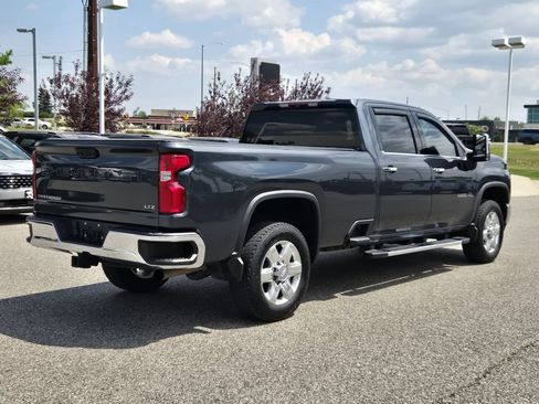 Used 2020 Chevrolet Silverado 3500 LTZ AWD/4WD image 46