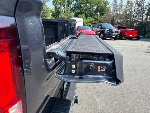 Used 2022 GMC Sierra 1500 SLT w/ SLT Premium Plus Package AWD/4WD image 58