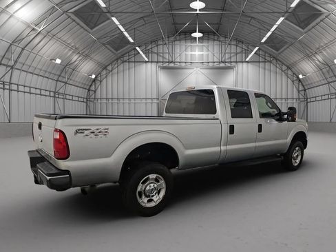 Used 2016 Ford F250 XL w/ Power Equipment Group AWD/4WD image 2